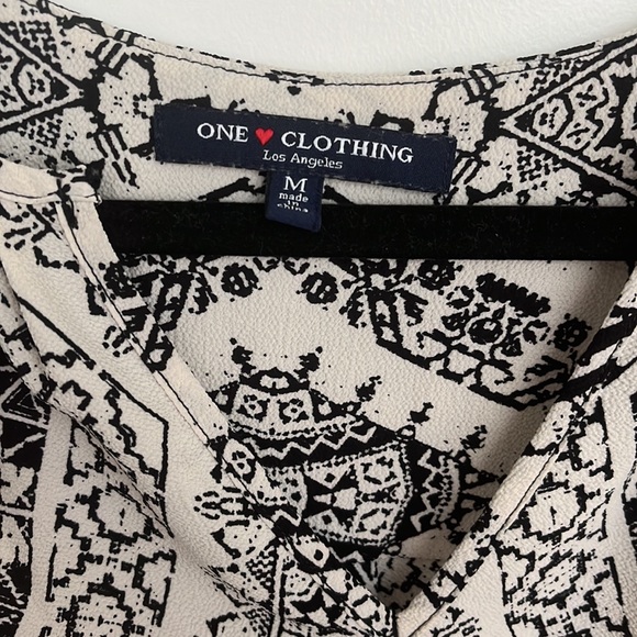 EUC One Clothing Dress - Picture 2 of 8